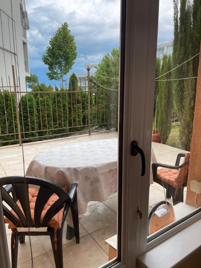 Le Premiere Randevu Apartment Свети Влас Екстериор снимка